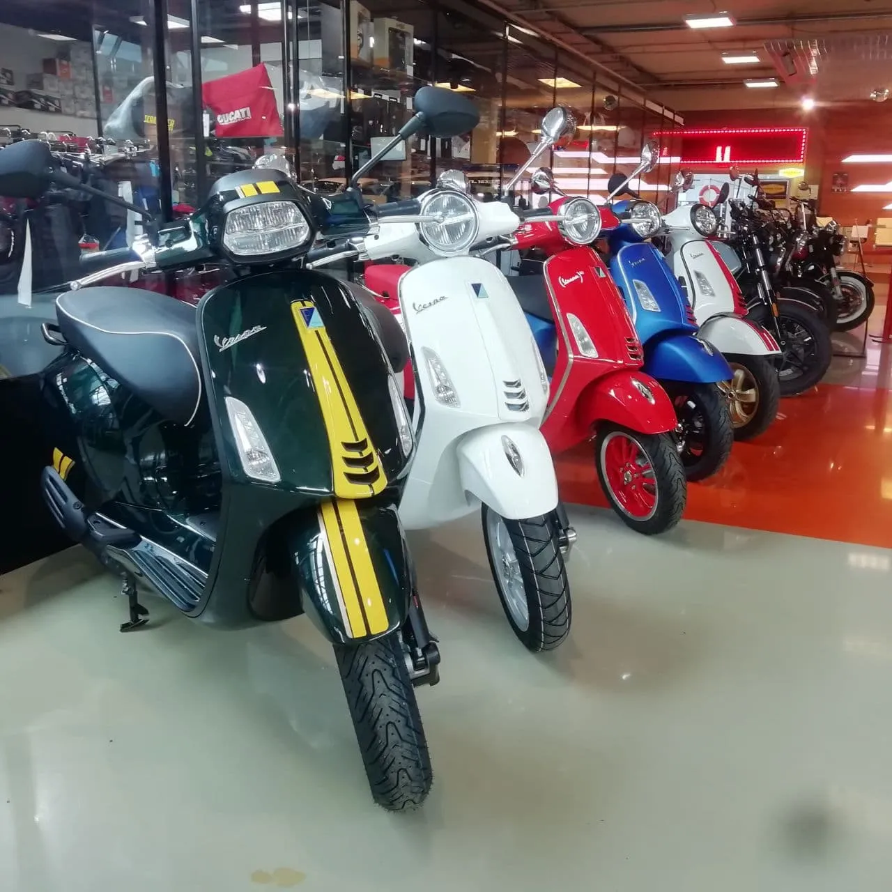 картинка Тест-драйв Vespa от магазина Русмотоимпорт