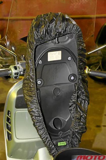 кожаное сиденье Vespa